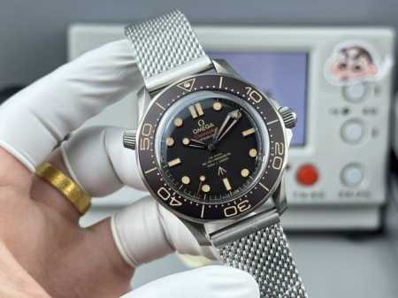 Or Factory - Anodized aluminum bezel and dial! The Omega Seamaster Diver 300M 00 - Click Image to Close