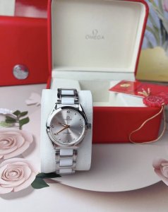 Fashionable Quartz Women's Omega combines luxury and classics to create a stunni