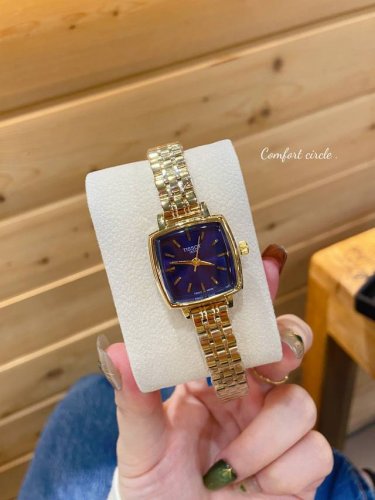 Tissot's new steel-band women's vintage watch, featuring a low-key luxury desig