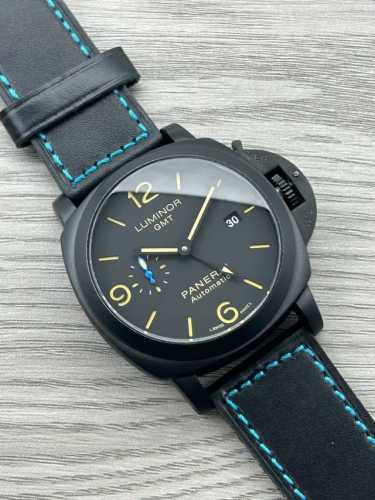 V gold Herm