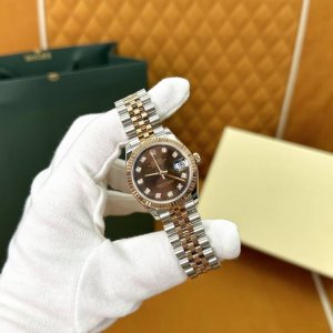Datejust Series M278271-0028 A Rolex for life, this watch boasts gold and diamo