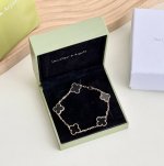 Van Cleef & Arpels Vca "Black Onyx" Four-Leaf Clover Five-Flower Bracelet. Highe