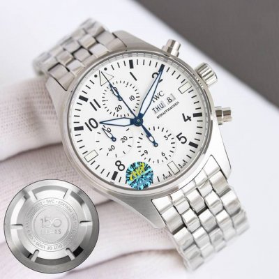 IWC IWC Pilot Series IW377701 Steel Band Model is launched with great details: 1