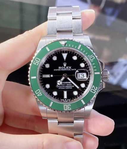 Rolex 126610Lv-0002 Rolex Submariner III (Green), nicknamed "Starbucks," a new