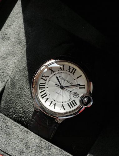 Cartier Blue Balloon series model Wsbb0026 automatic mechanical steel material