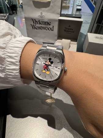 A unique and cool combination Omega TV Mickey Mouse VS Donald Surprisingly low - Click Image to Close