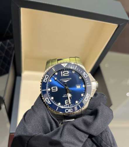 Longines Conquest Blue Dial with Visible Quality Ddd. This Longines Conquest cer