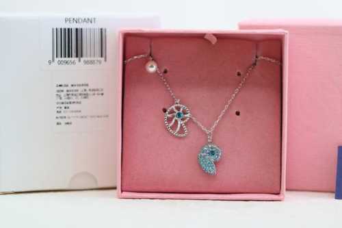 Recommended for Chinese Valentine's Day Swarovski silver blue diamond conch cla
