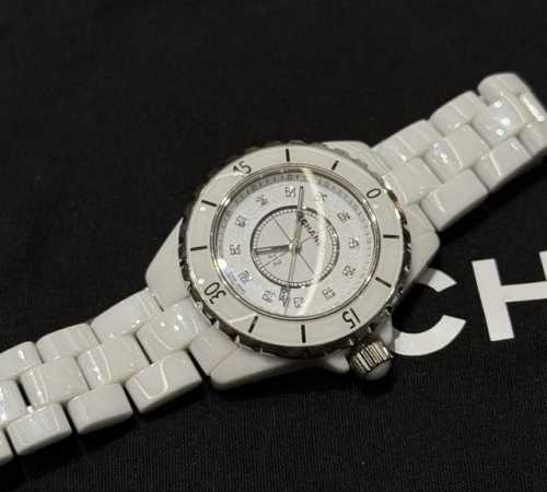 Chanel J12 ceramic watch exquisite and versatile white ceramic original diamond
