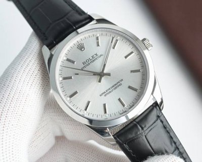 Rolex men's watch features a unique dial design, evoking a more upscale and luxu