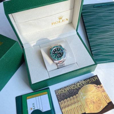 High-quality Rolex Submariner green mechanical movement stainless steel version