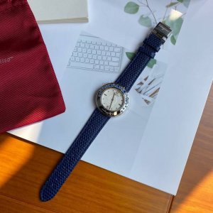 Original box +100. Ferragamo colored diamond model, can be verified. New model