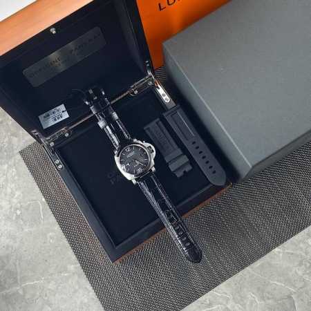 New Panerai PAM1365 Limited Edition! This 40mm dial is just the right size, maki - Click Image to Close