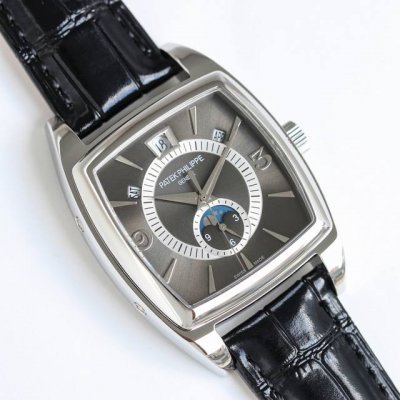 Tw Factory presents the Patek Philippe Pp R33 Complex Multi-Function Series 5135