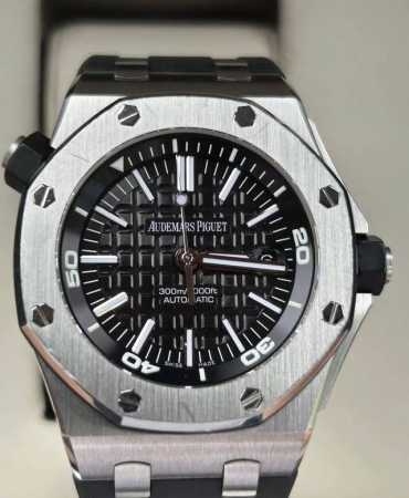 Brand: A Audemars Piguet Royal Oak Offshore Series: 15703 Series Design: Unique - Click Image to Close