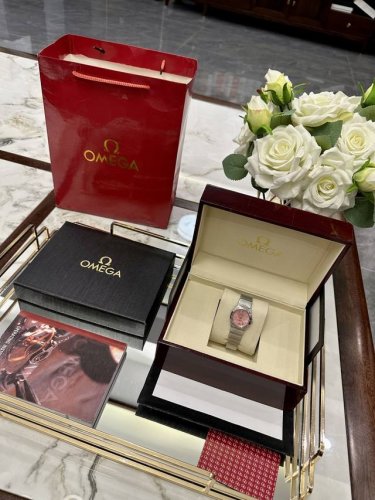 Picture Packaging Original Upgraded Version Omega Double Eagle Women's Watch.The