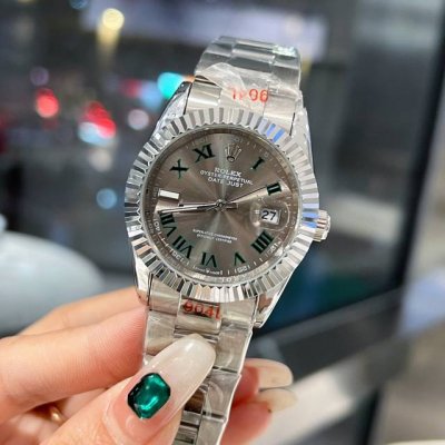 Bezel: Brand: Rolex Datejust Rolex Series: Datejust Classic Series. Movement: Qu