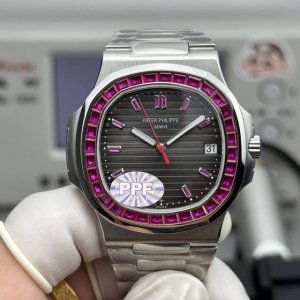 Ppf Patek Philippe 5711 series diamond-set limited edition Nautilus with integra