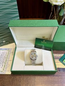 BH with the same model as the picture, full set packaging 35 Rolex Datejust oute