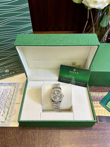 BH with the same model as the picture, full set packaging 35 Rolex Datejust oute