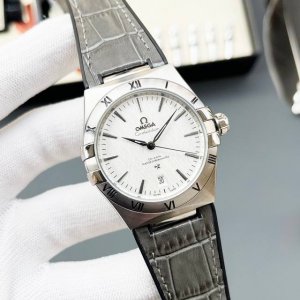 White case, gold case + 20 Omega Constellation V Ddd