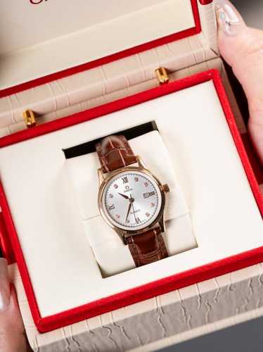 Gold case + 20 steel band 20 Classic Omega couple watch double calendar imported