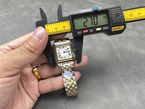 The latest upgraded version, the medium-sized 27x37mm Panth