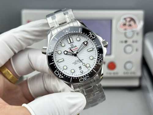 White-Gold Or-Factoy will begin a new chapter in the legendary replica watch se