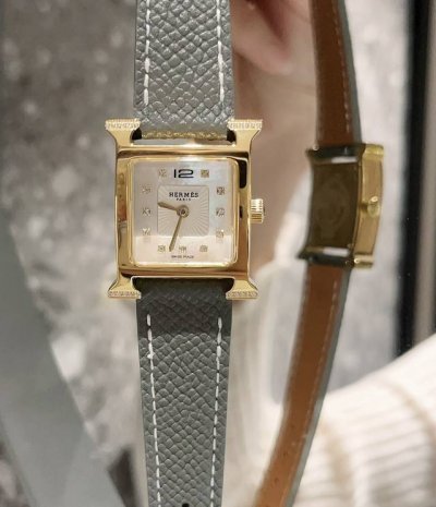 White Shell, Gold Shell, Four-Corner Diamond Hermes Hermes Heure H Series Hong K