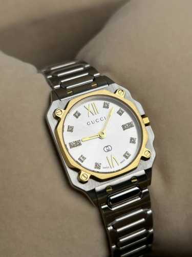 Gucci Gucci G-Flat series ladies watch Model number: Ya166501 Diameter 24mm, pin