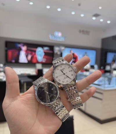 To celebrate its 150th anniversary, Tissot launched the Le Locle Automatic seri