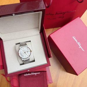 Salvatore Ferragamo F80 quartz men's watch, classic So style, tough design, the