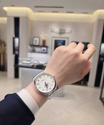 Longines Master Men's True Moon Phase Moon Phase Changes with Time L2.919.4.78.6
