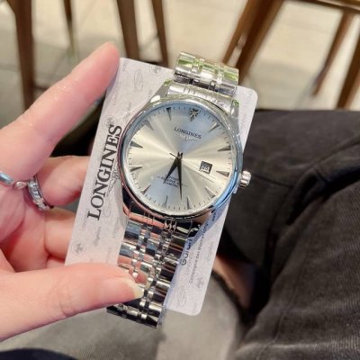 New Longines classic men's mechanical watch, the overall design of the watch is