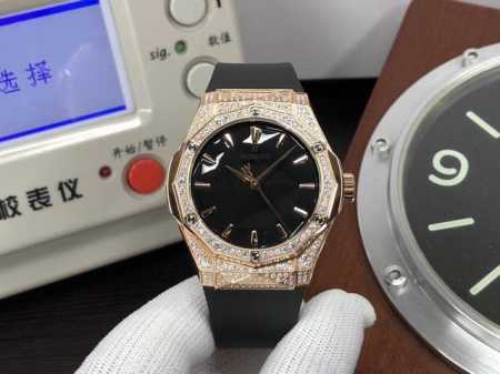 Hublot Classic Fusion 550.Os.1800.Rx.1604.Orl19 watch, hand-set diamond case, c - Click Image to Close