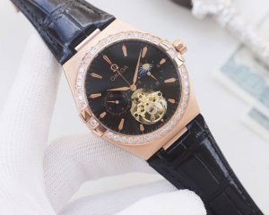 White Diamond Gold Diamond Brand: Omega Type: Men's Watch Case:Top-Tier 316 Stai