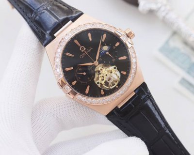 White Diamond Gold Diamond Brand: Omega Type: Men's Watch Case:Top-Tier 316 Stai