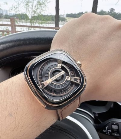 Original imported 8215 mechanical movement, reinforced blue light glass, importe