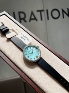 õ480 Today I would like to share with you a new watch from the American luxury b