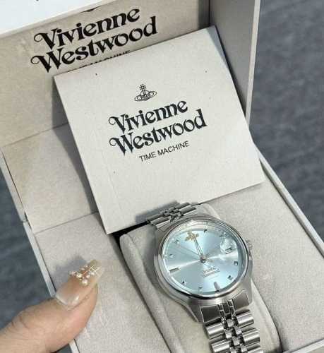 Help! This little blue watch from Empress Dowager Cixi is so pretty! They really