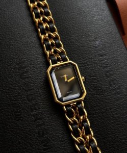 Vintage Chanel Sugar Cube Watch Movement Case size approx. 26.1