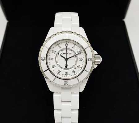 Chanel J12 Series H1628 White Ceramic Watch at a Great Price! Chanel J12 Series - Click Image to Close