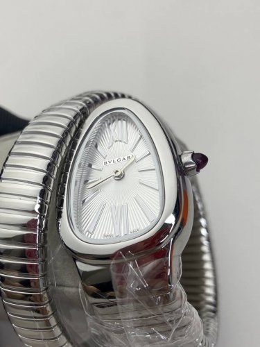 Bvlgari The Upgraded Version Of Bulgari Adopts Imported Swiss Movement, The Case