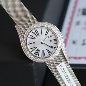 New mesh strap with a Piaget Milanese weave bracelet, featuring Piaget's most r