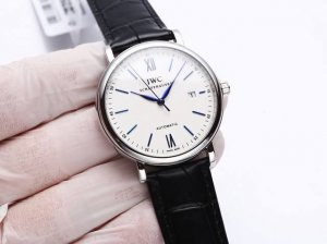 IWC's most powerful Portofino men's watch! The most popular simple, elegant and