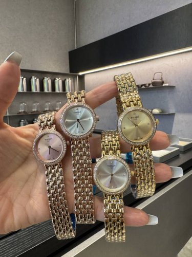 pcs + 20 diamonds + 30 Omega simple and elegant women's watch imported quartz mo