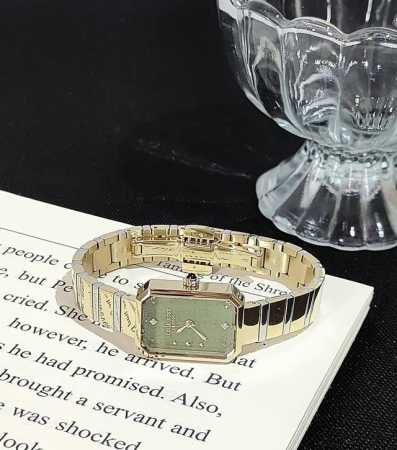 In the sweltering summer, outfits really need to feel cool! And green is my ulti - Click Image to Close