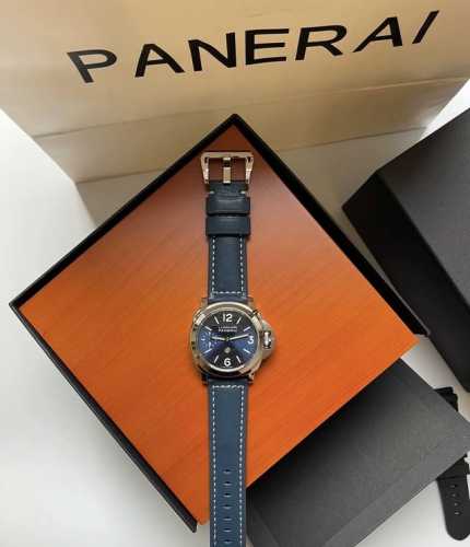 Panerai Luminor series manual mechanical movement small seconds hand, luminous,
