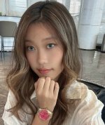 Vivienne Westwood Dragon Fruit Watch The pink and gold color scheme not only mak