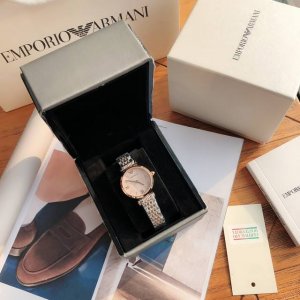 Supports direct shipping from Hong Kong and the US. Authentic product! Comes wit